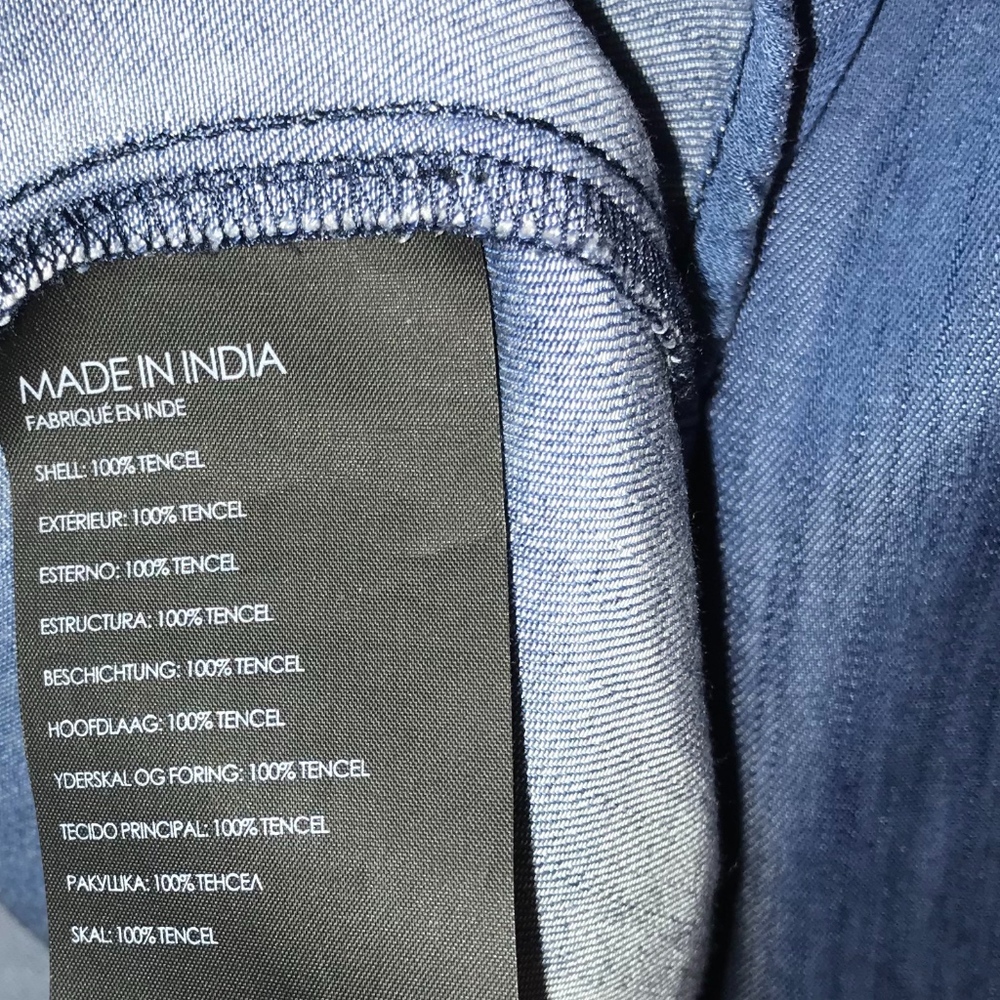 Club Monaco Shirt - Picture 4 of 5